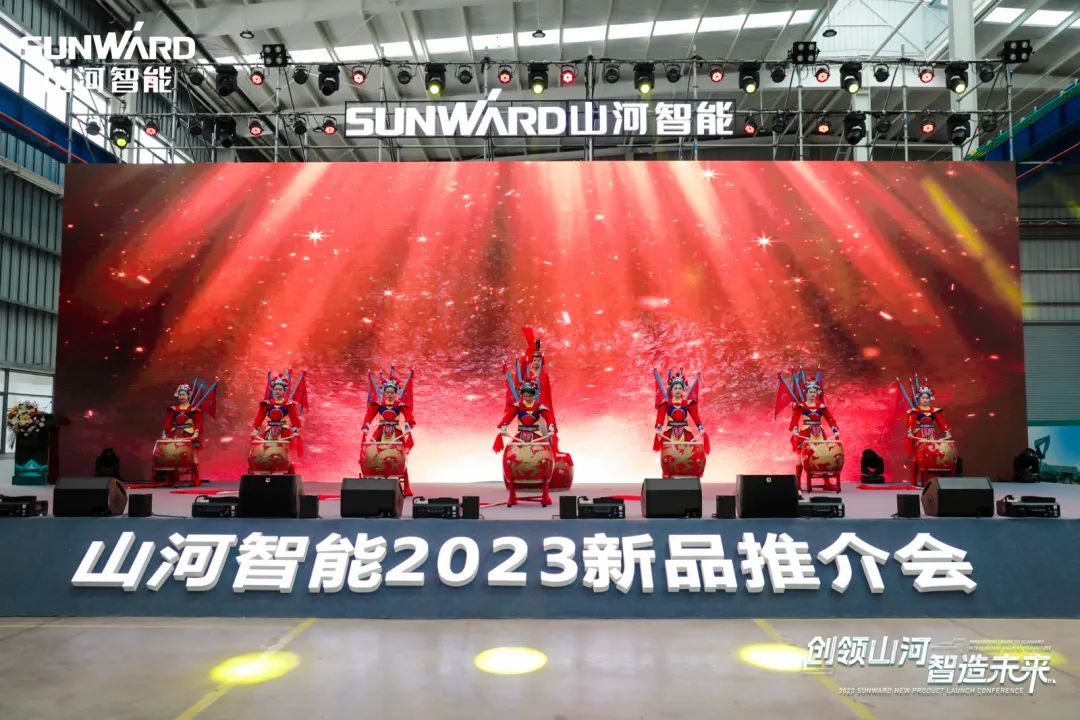 千人齐聚、爆品出击！ezweb易利娱乐平台智能新品推介会圆满举行