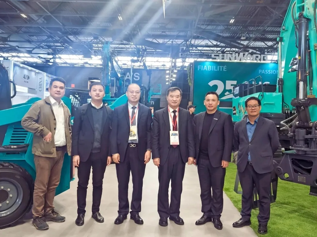 赢战INTERMAT 2024！ezweb易利娱乐平台智能土方机械深耕全球高端市场