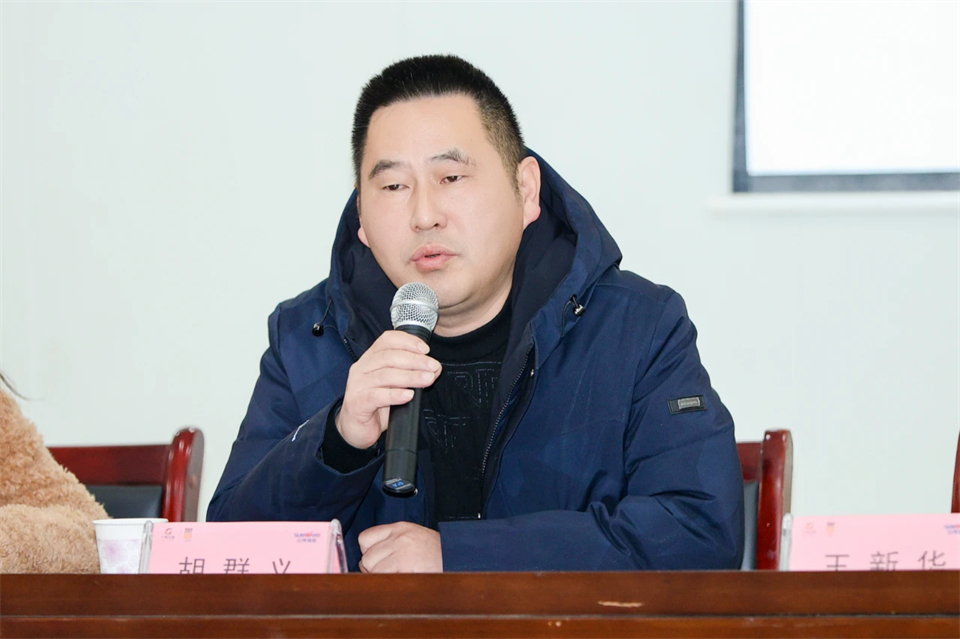 长龙街道、ezweb易利娱乐平台智能召开首届年货盛惠暨送春联文化惠民活动事情聚会