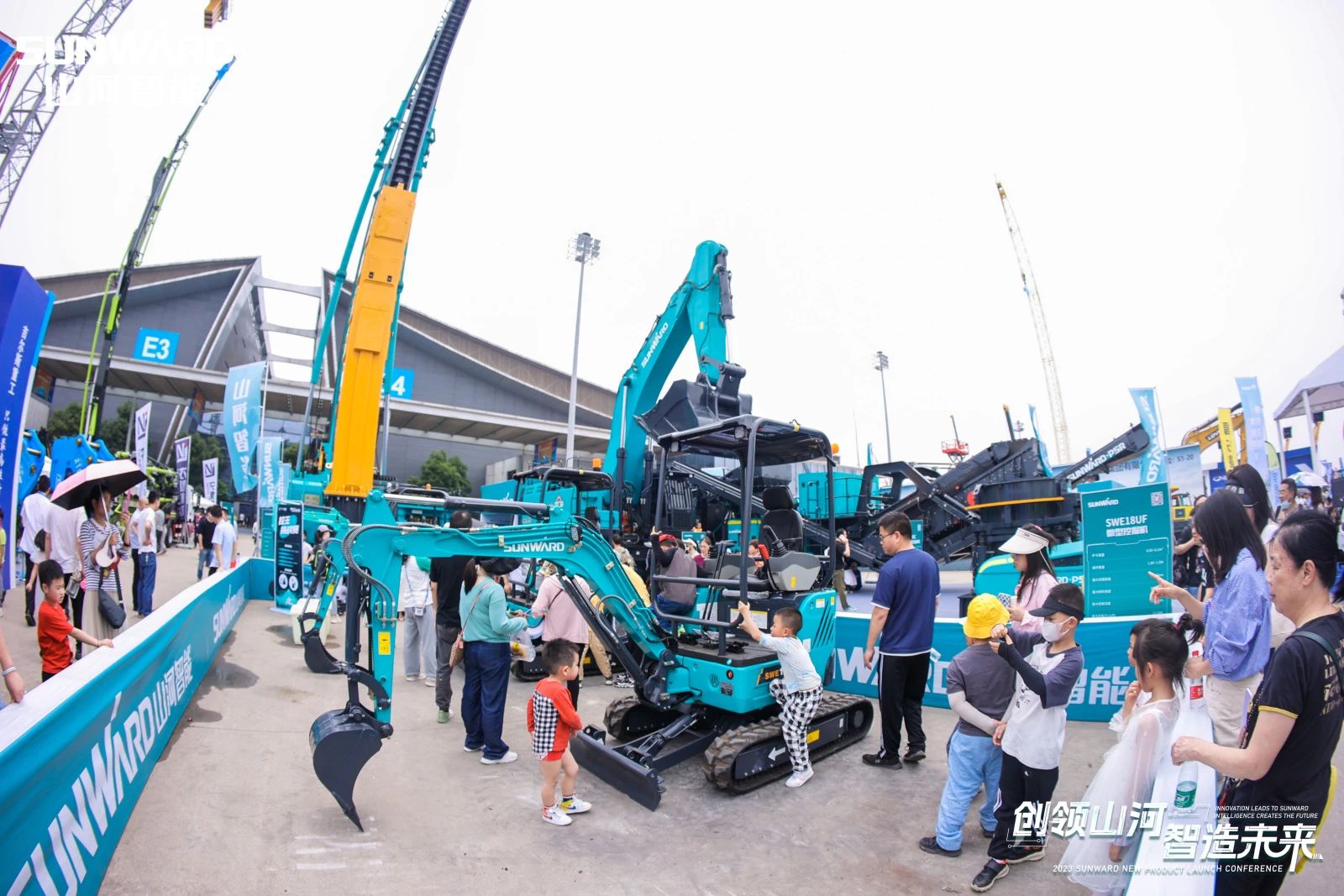 2025 CICEE | ezweb易利娱乐平台智能历届长沙展高光回首！再启新篇，邀您共赴立异之约！