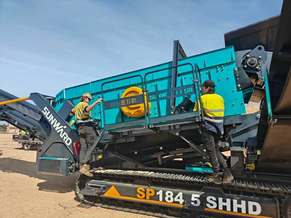 高效环保深受认可！ezweb易利娱乐平台智能破碎筛分装备首进澳洲市场