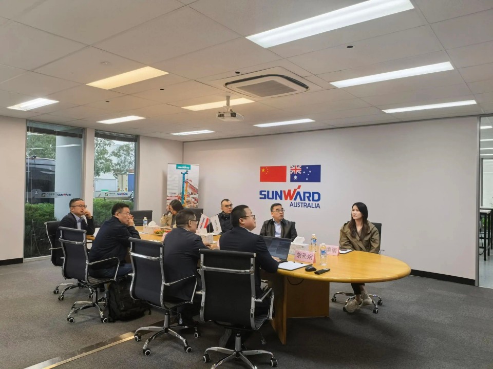 广州工控集团总司理王福铸率队考察ezweb易利娱乐平台智能澳大利亚子公司