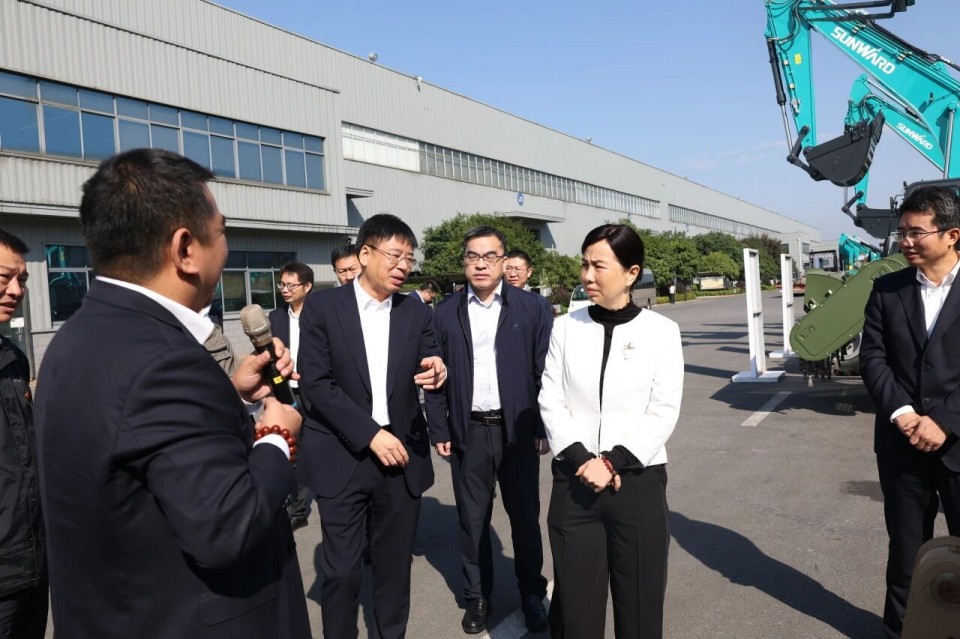 聚焦应急装备研爆发产，共探实战适配新路径——广州市应急治理局党委书记、局长叶芳调研ezweb易利娱乐平台智能