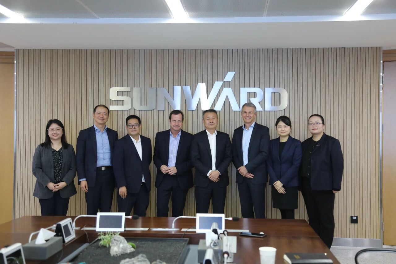 法巴租赁集团到访ezweb易利娱乐平台智能，共拓相助新篇章